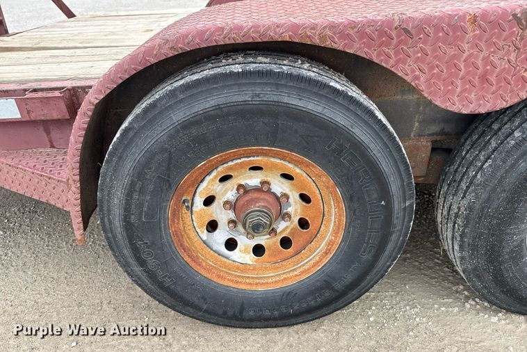 image for item DU9174 2005 Wild Cat equipment trailer