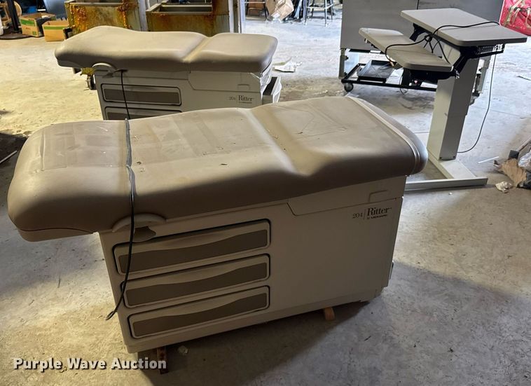 image for item DU9182 (2) Ritter 204 examination tables
