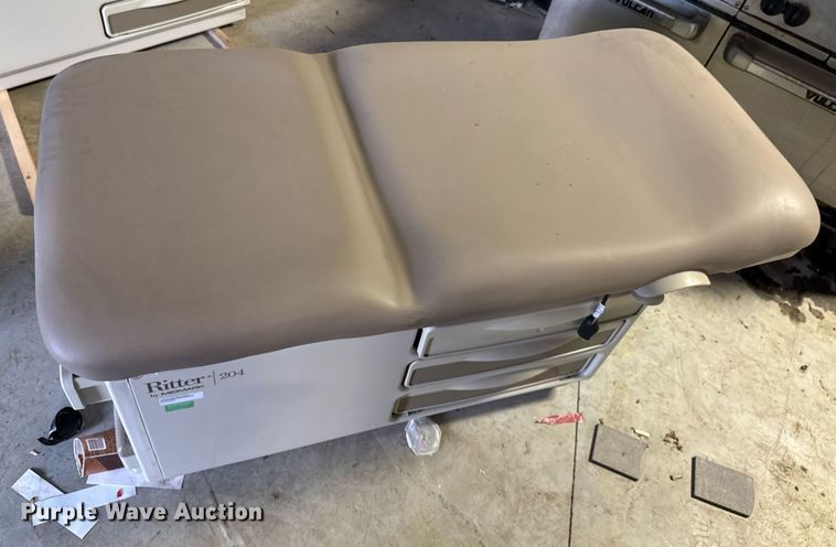 image for item DU9182 (2) Ritter 204 examination tables