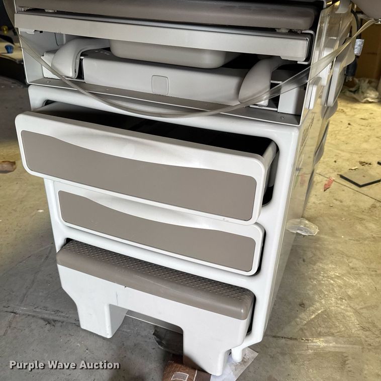 image for item DU9182 (2) Ritter 204 examination tables