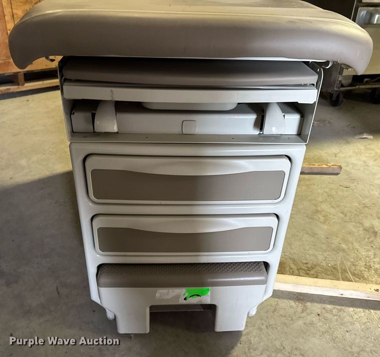 image for item DU9182 (2) Ritter 204 examination tables