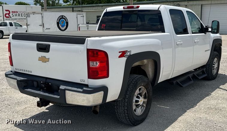 image for item DU9188 2008 Chevrolet Silverado 2500HD LTZ Crew Cab pickup truck
