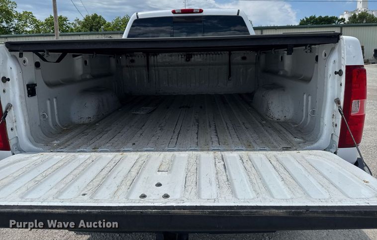 image for item DU9188 2008 Chevrolet Silverado 2500HD LTZ Crew Cab pickup truck