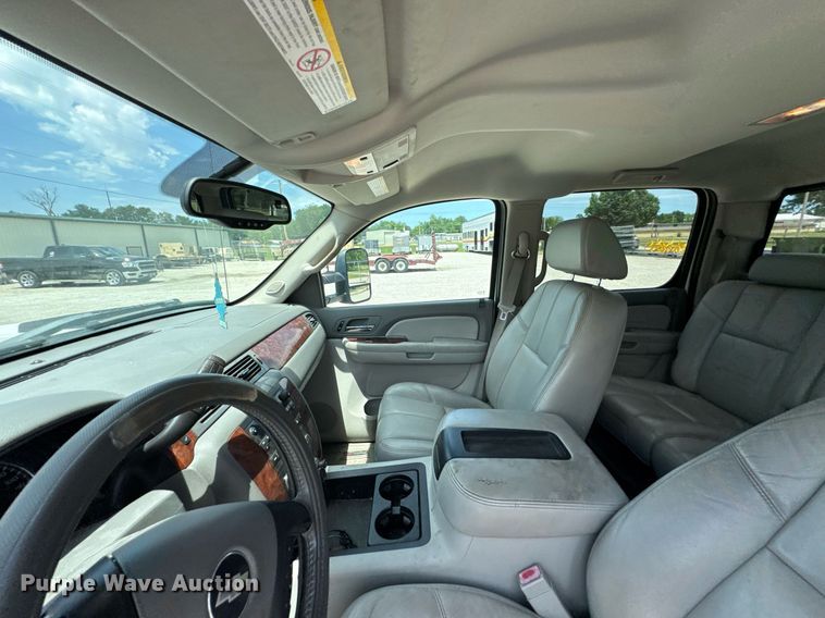 image for item DU9188 2008 Chevrolet Silverado 2500HD LTZ Crew Cab pickup truck