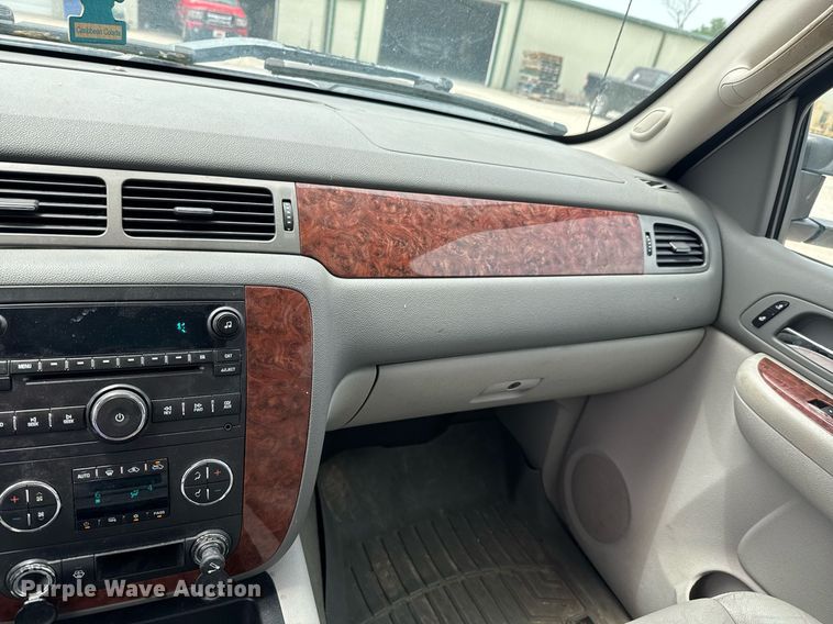 image for item DU9188 2008 Chevrolet Silverado 2500HD LTZ Crew Cab pickup truck