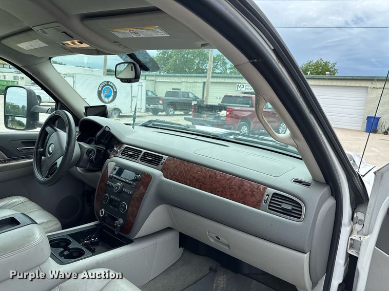 image for item DU9188 2008 Chevrolet Silverado 2500HD LTZ Crew Cab pickup truck