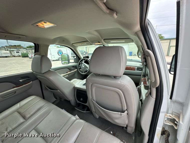 image for item DU9188 2008 Chevrolet Silverado 2500HD LTZ Crew Cab pickup truck