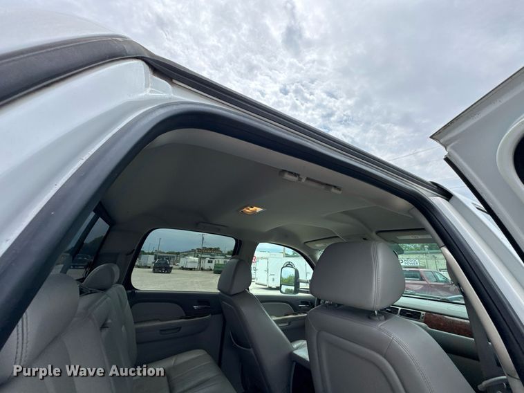 image for item DU9188 2008 Chevrolet Silverado 2500HD LTZ Crew Cab pickup truck