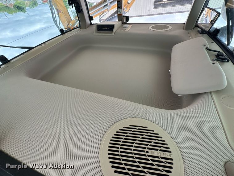 image for item DU9752 John Deere 6145M MFWD tractor