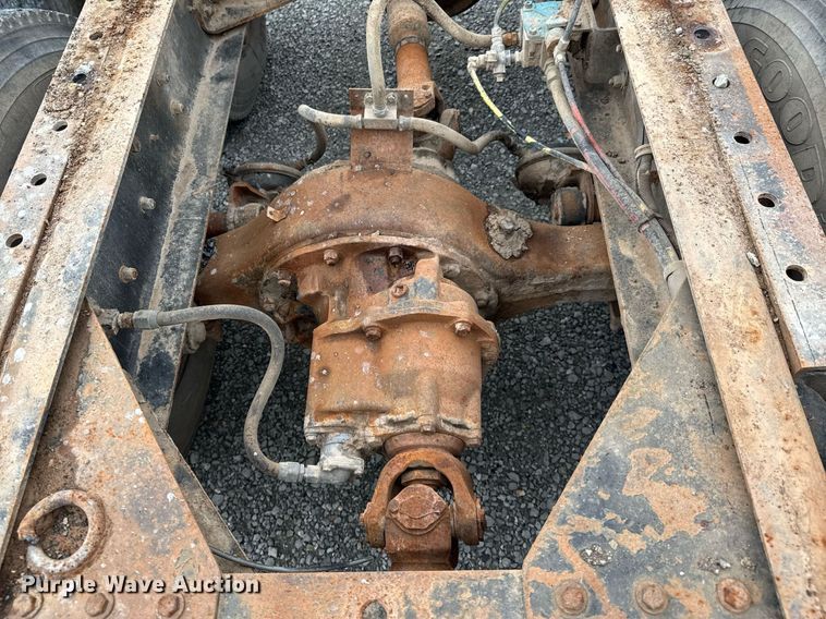 image for item DU9755 1988 Kenworth T60 semi truck