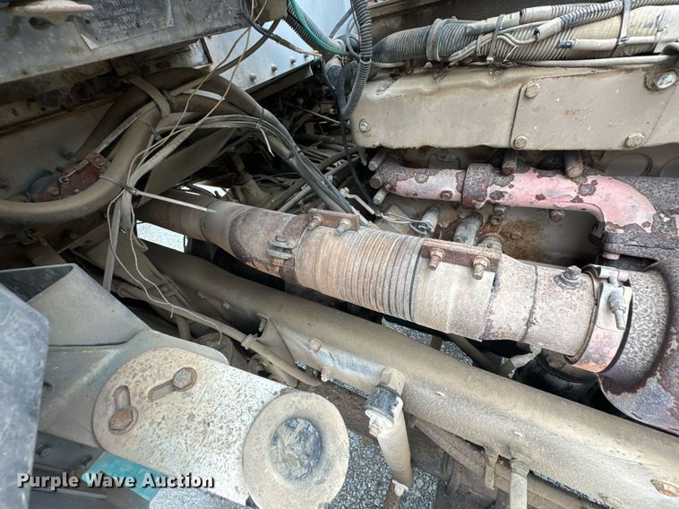 image for item DU9755 1988 Kenworth T60 semi truck