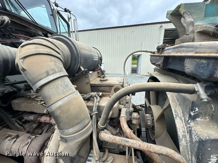 image for item DU9755 1988 Kenworth T60 semi truck