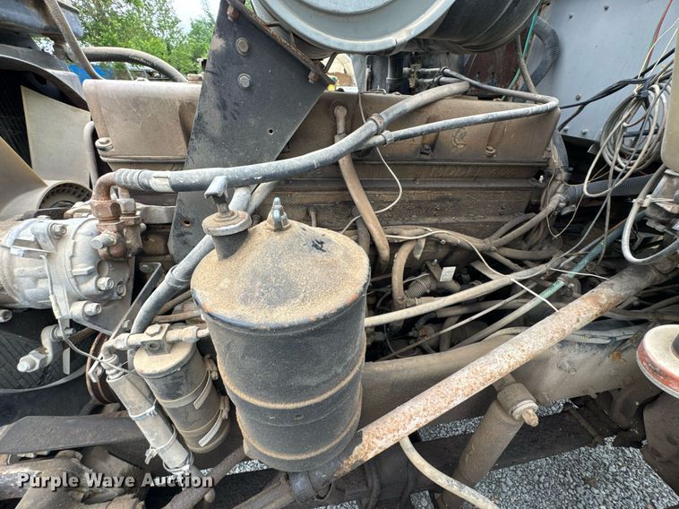 image for item DU9755 1988 Kenworth T60 semi truck