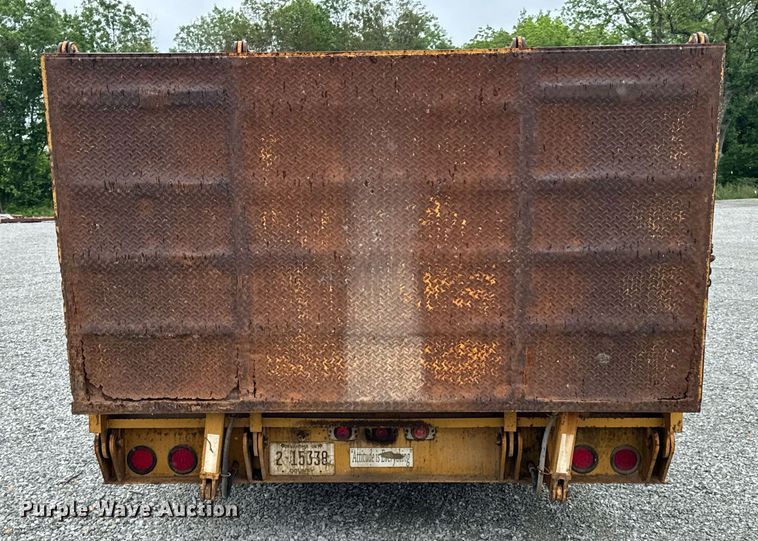 image for item DU9756 1986 Holden HLB36225 equipment trailer