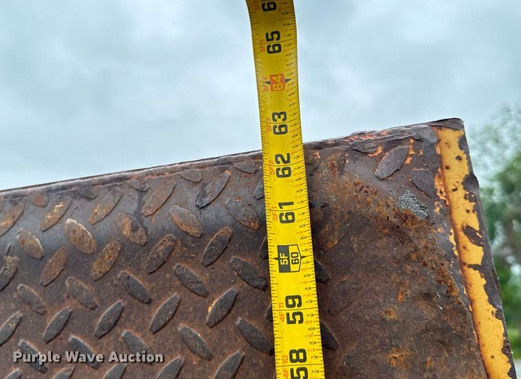 image for item DU9756 1986 Holden HLB36225 equipment trailer