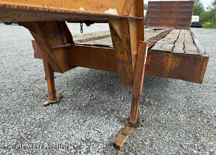 image for item DU9756 1986 Holden HLB36225 equipment trailer