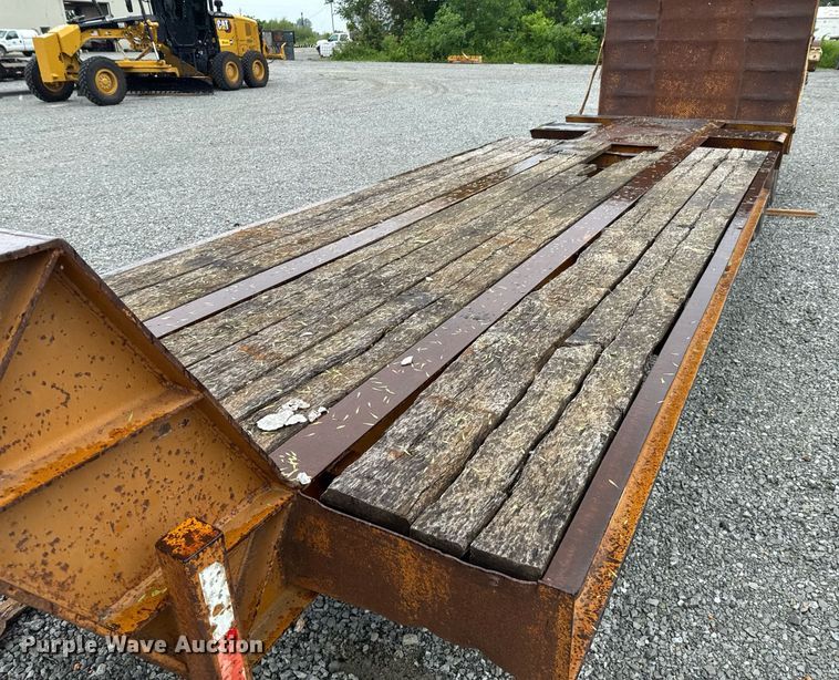 image for item DU9756 1986 Holden HLB36225 equipment trailer