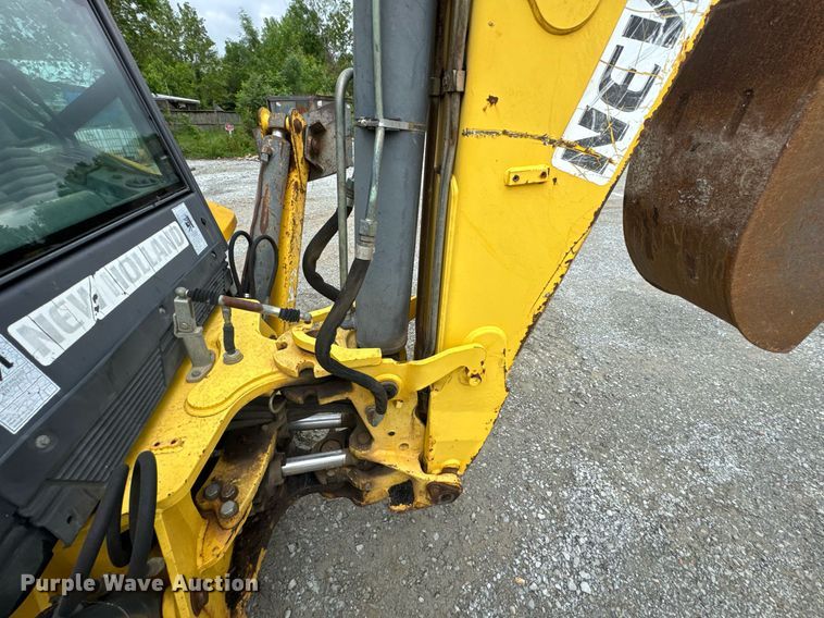 image for item DU9757 2006 New Holland B95 backhoe