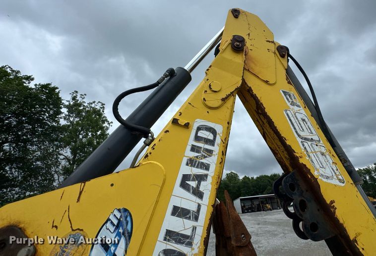 image for item DU9757 2006 New Holland B95 backhoe
