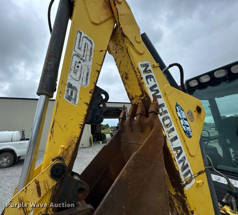 image for item DU9757 2006 New Holland B95 backhoe