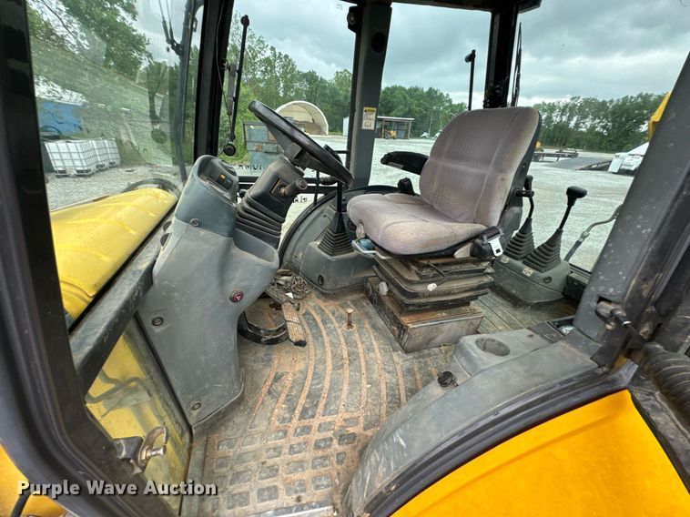 image for item DU9757 2006 New Holland B95 backhoe