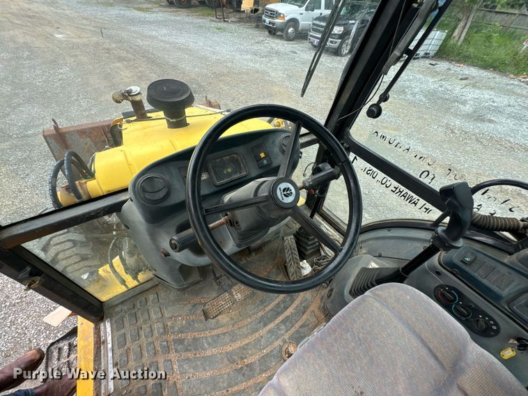 image for item DU9757 2006 New Holland B95 backhoe