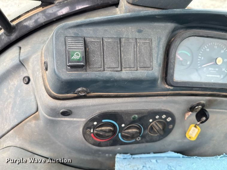 image for item DU9757 2006 New Holland B95 backhoe