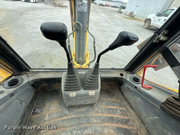 image for item DU9757 2006 New Holland B95 backhoe