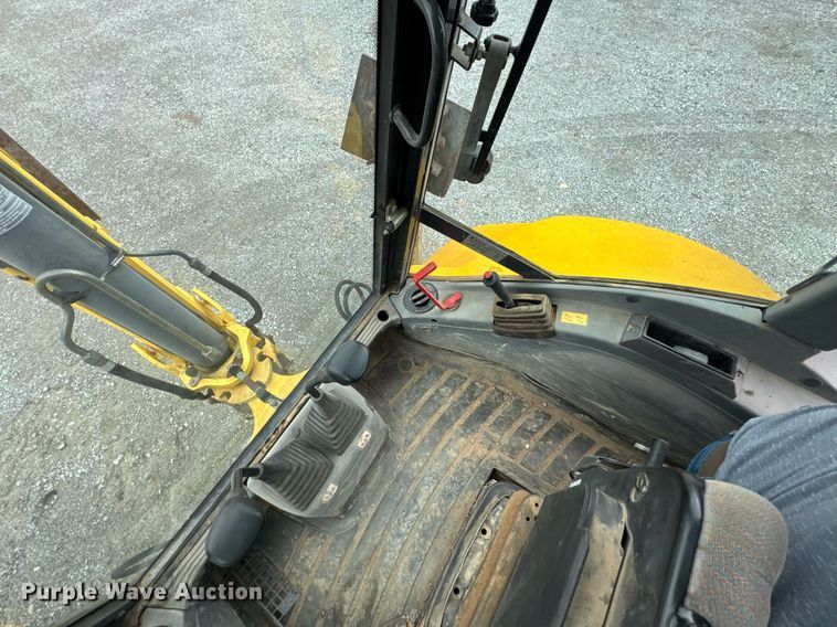 image for item DU9757 2006 New Holland B95 backhoe
