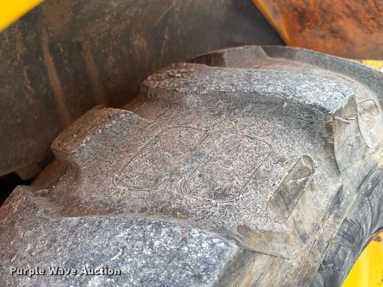 image for item DU9757 2006 New Holland B95 backhoe