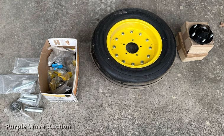 image for item DU9759 John Deere CX15 batwing rotary mower