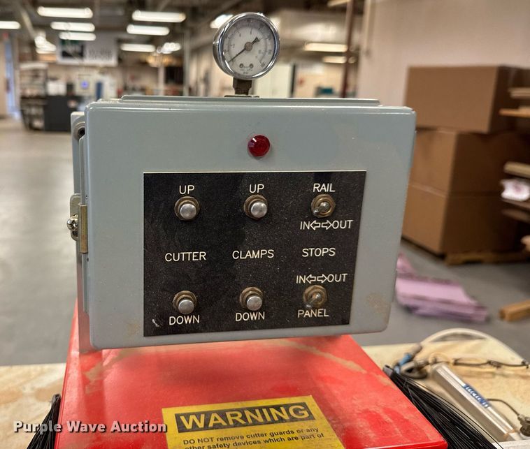 image for item DU9768 Unique 250 door machine