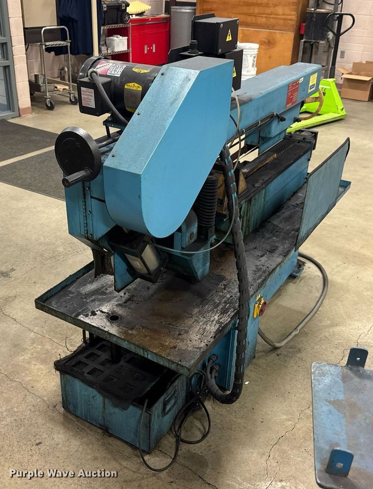image for item DU9772 DoAll C-916S metal band saw