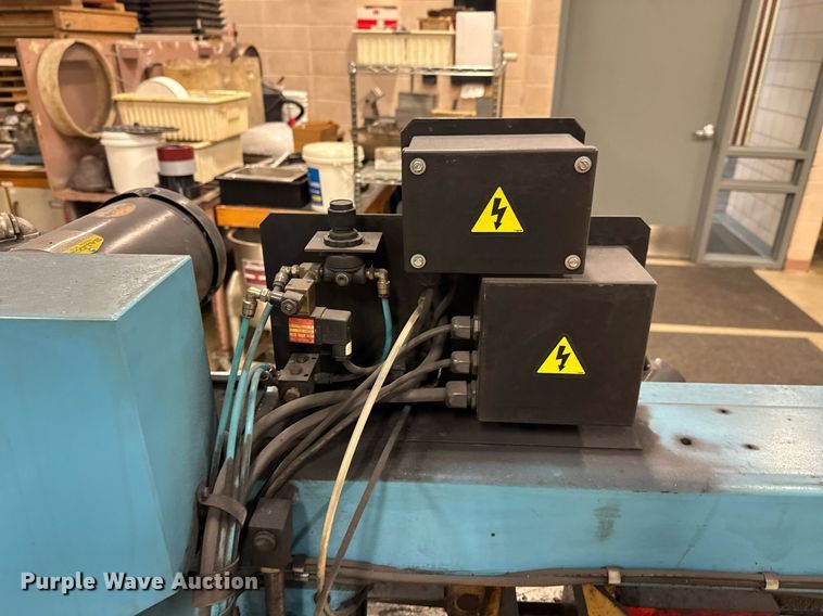 image for item DU9772 DoAll C-916S metal band saw