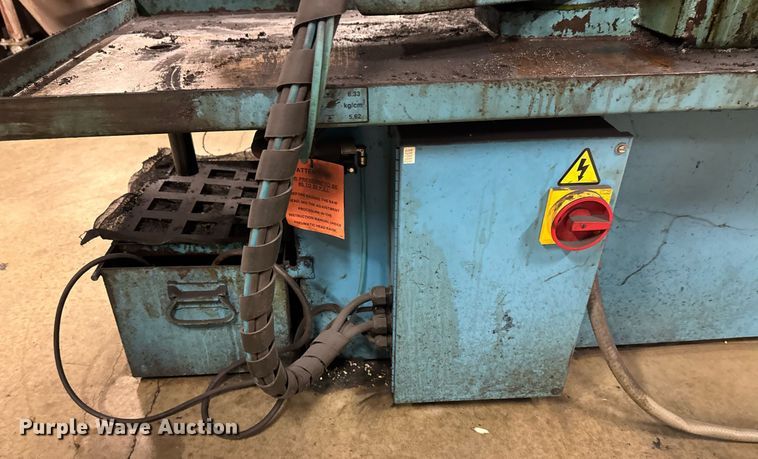 image for item DU9772 DoAll C-916S metal band saw