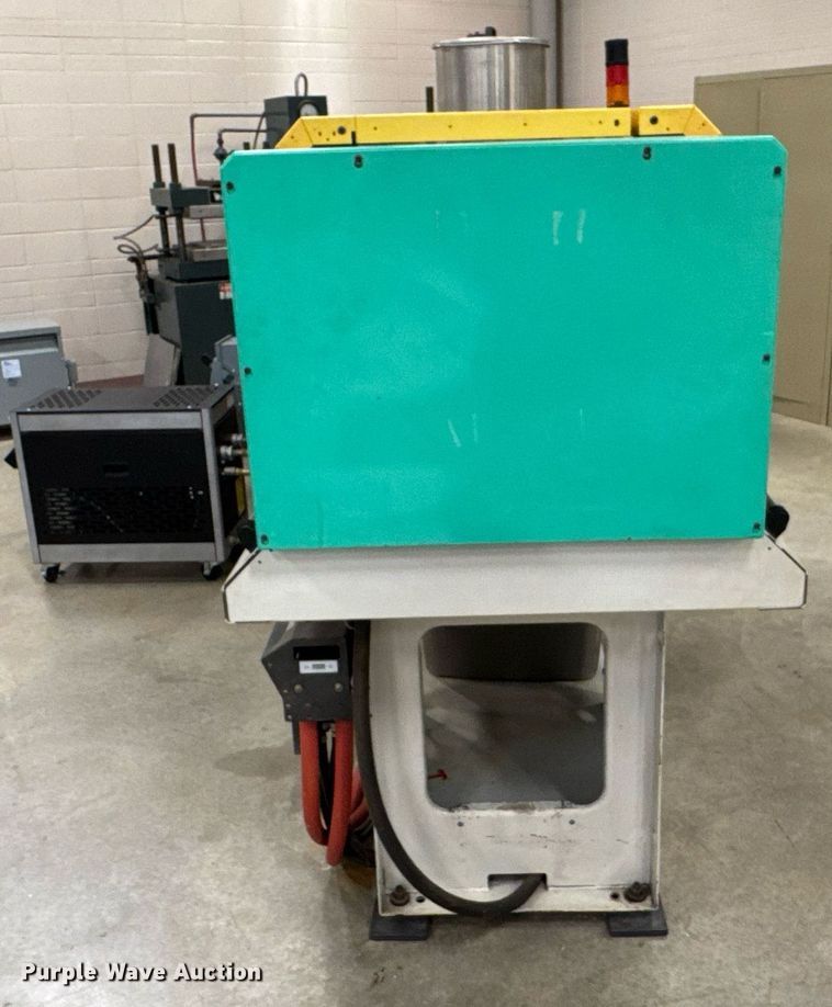 image for item DU9774 2000 Arburg 320S Allrounder injection molding machine