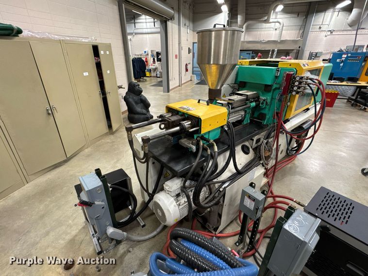 image for item DU9774 2000 Arburg 320S Allrounder injection molding machine
