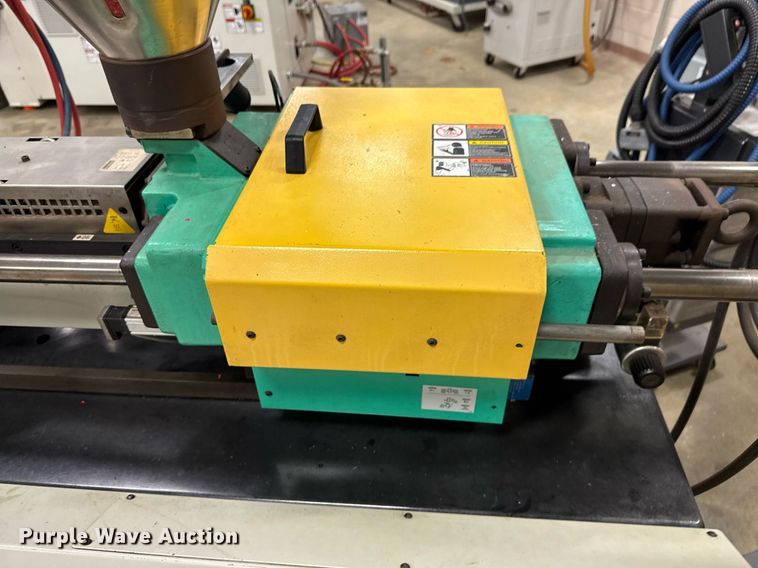 image for item DU9774 2000 Arburg 320S Allrounder injection molding machine