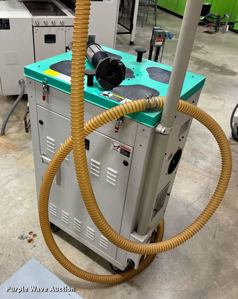 image for item DU9774 2000 Arburg 320S Allrounder injection molding machine