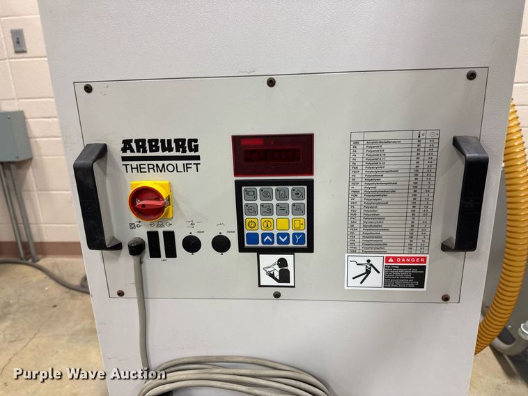 image for item DU9774 2000 Arburg 320S Allrounder injection molding machine