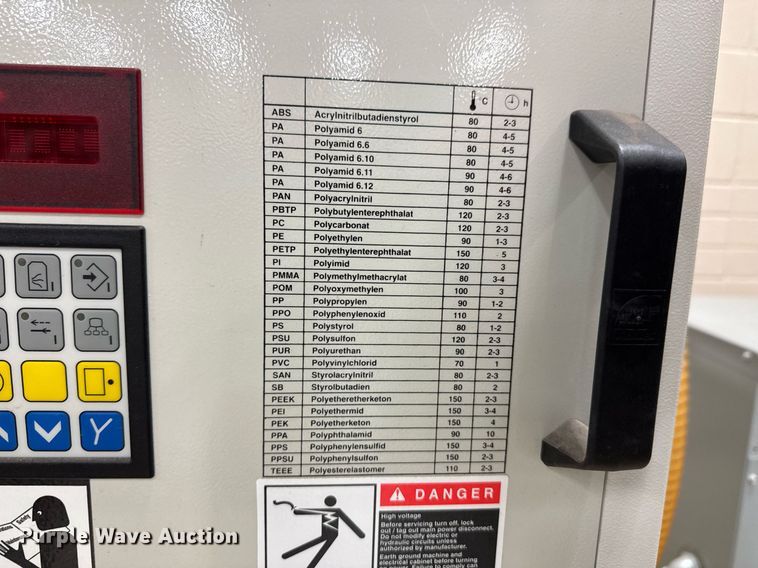 image for item DU9774 2000 Arburg 320S Allrounder injection molding machine