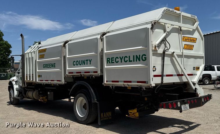 image for item DV2622 2007 International 4300 refuse truck