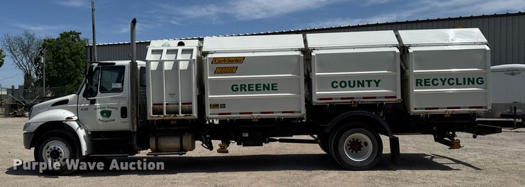 image for item DV2622 2007 International 4300 refuse truck