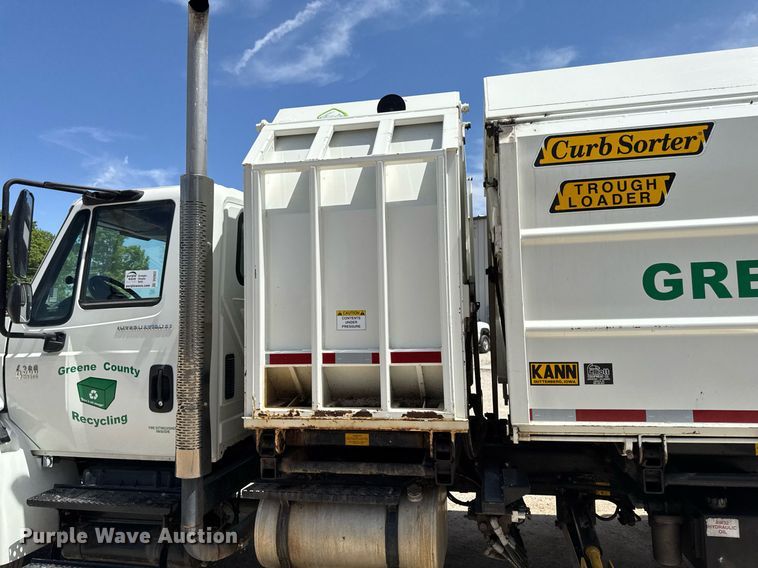 image for item DV2622 2007 International 4300 refuse truck