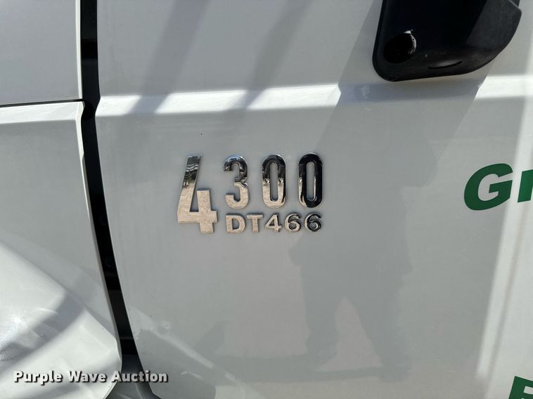 image for item DV2622 2007 International 4300 refuse truck