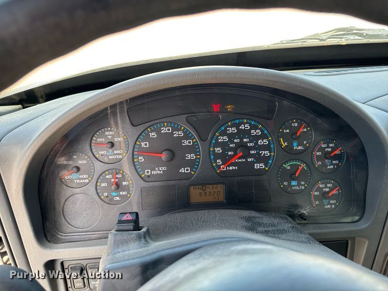 image for item DV2622 2007 International 4300 refuse truck