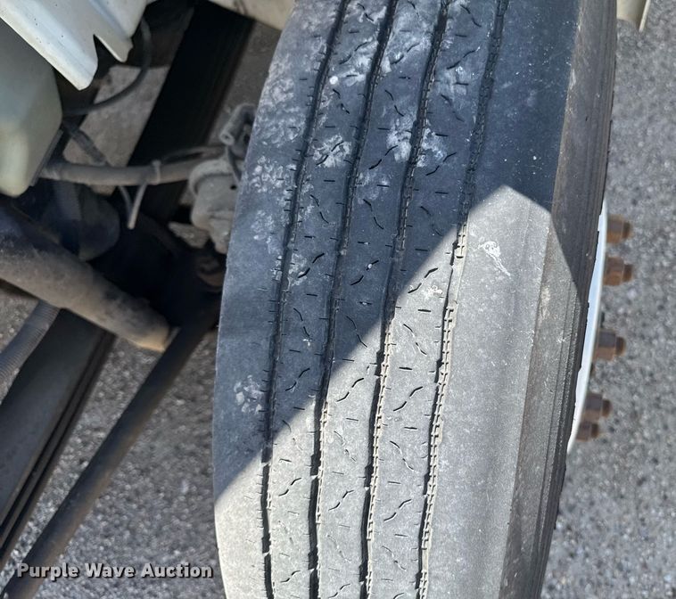 image for item DV2622 2007 International 4300 refuse truck