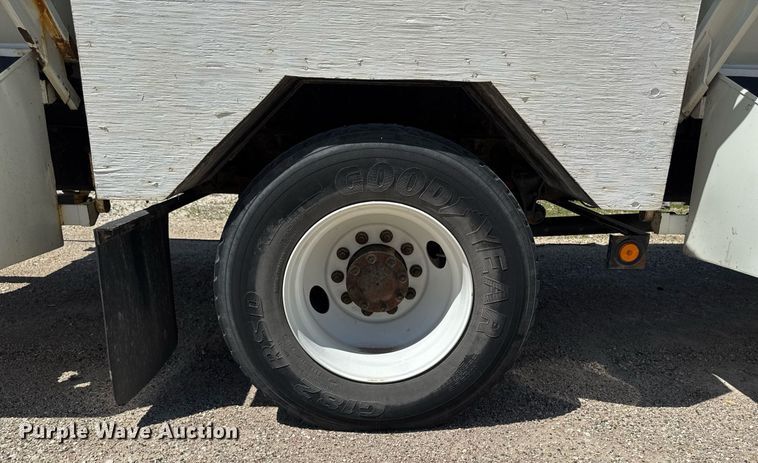 image for item DV2622 2007 International 4300 refuse truck