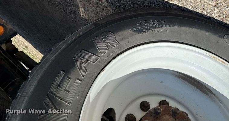 image for item DV2622 2007 International 4300 refuse truck