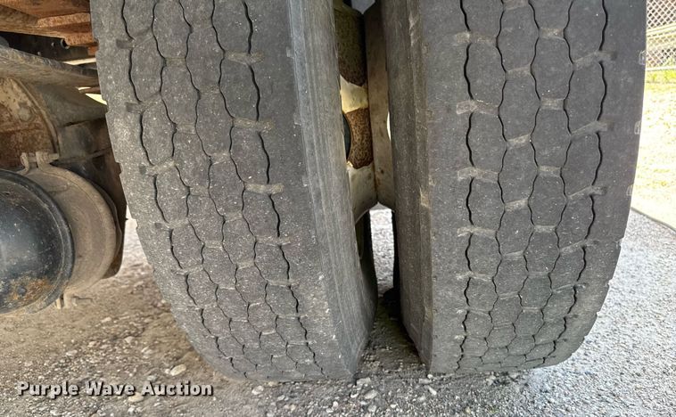 image for item DV2622 2007 International 4300 refuse truck